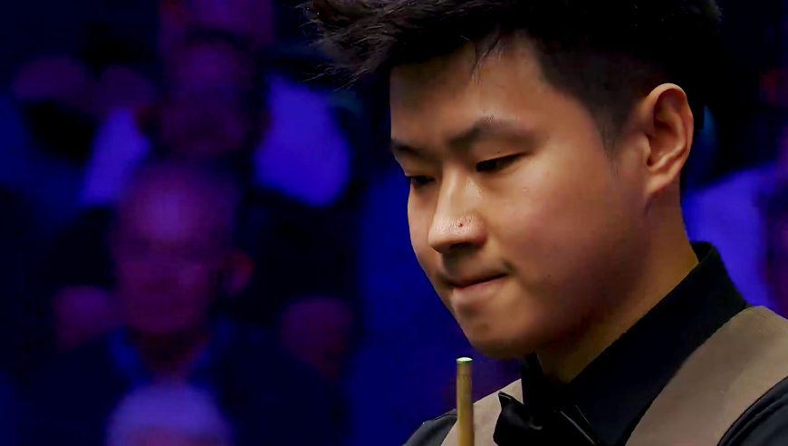5-3领先决胜局遭逆转！斯诺克大师赛：赵心童憾负希金斯无缘四强