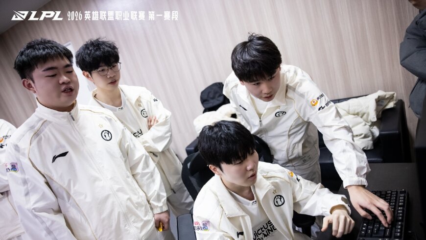 常规赛第二周收官，中韩赛区战绩一览：LCK绝代双骄，LPL完成闭环