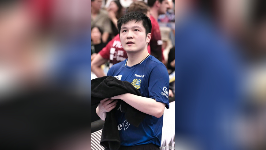 3-1！樊振东迎来德甲首胜，微笑挥手感谢球迷支持，现场座无虚席