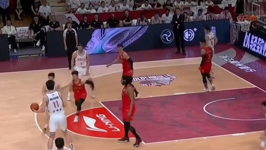 中国男篮大名单，没有出现大换血，这符合郭士强的一贯的用人逻辑！