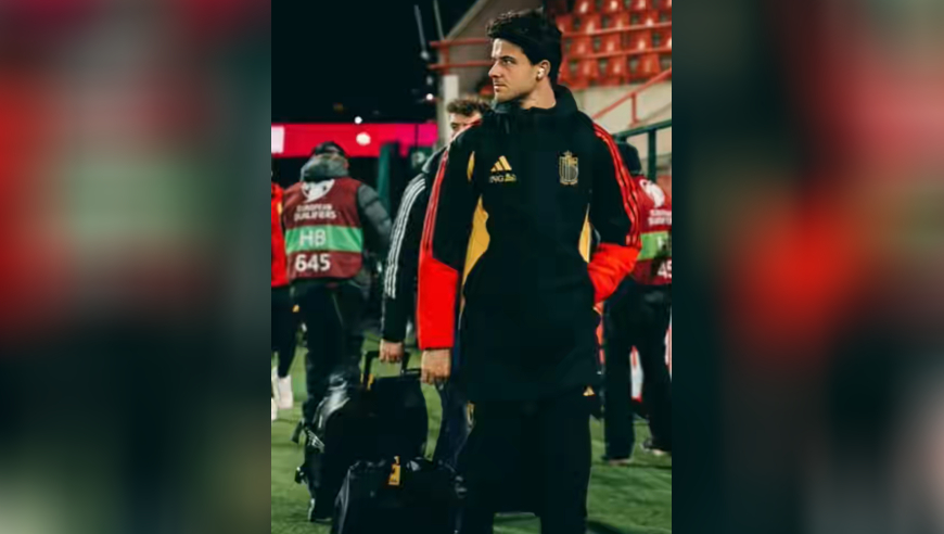 拉门斯立功了！第96分钟和第99分钟两次神扑，避免曼联被绝杀