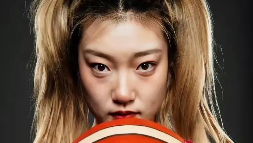 中国女篮训练照曝光！李梦身影引关注，或将落户江苏待宫导决定