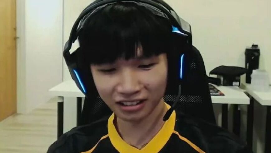 全世界LOL选手的偶像！越南选手将Faker照片贴在训练室的墙上