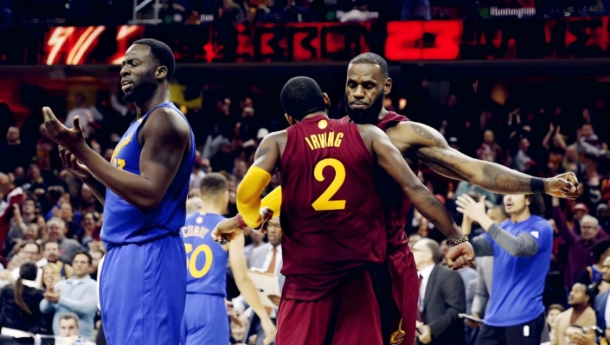 骑勇大战最精彩一战 欧文绝杀宇宙勇｜体坛记忆