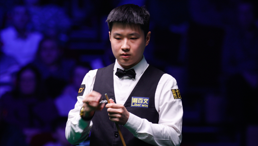 赵心童霸气长台+精准翻袋 上演高难度清台