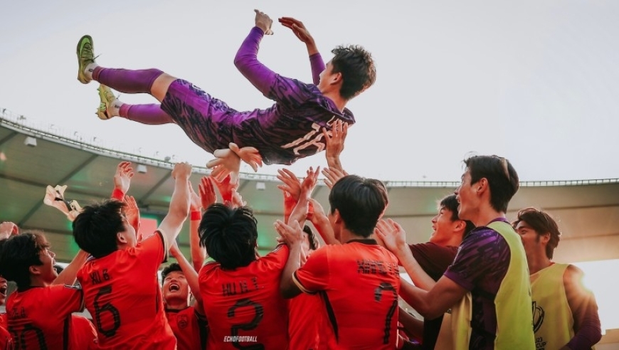 李昊无缘金手套！6战33次扑救，492分钟0失球，决赛连丢4球