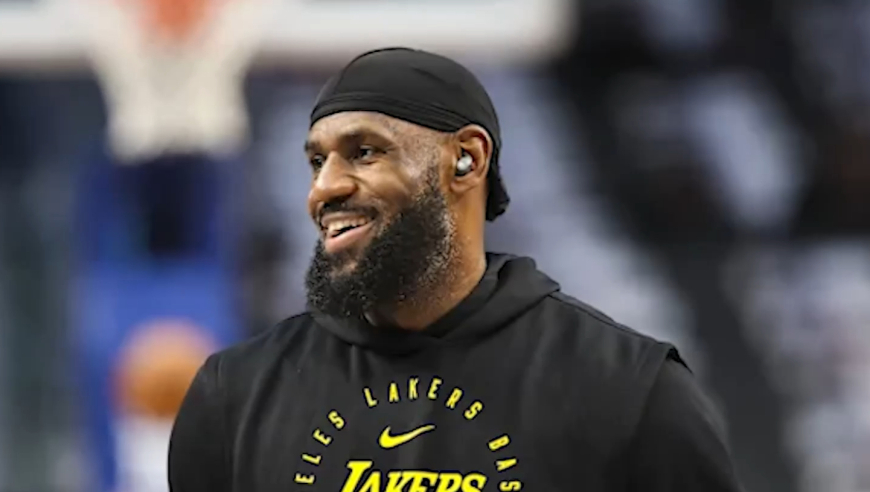 缺阵后攻防明显提升！湖人如何使用LBJ才能最高效？｜议起复盘