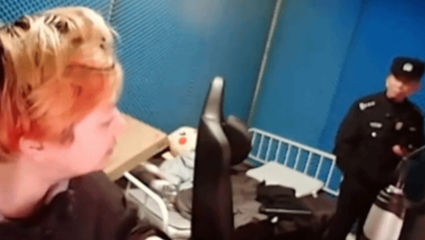 &ldquo;帽子叔叔&rdquo;都惊动了!德云色深夜直播解说被投诉扰民