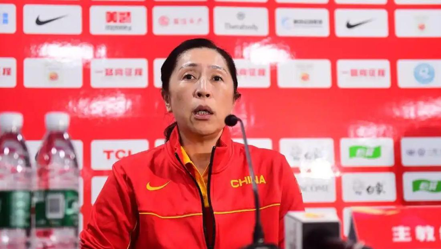 重掌女篮呼声高涨！功勋教头或接替宫鲁鸣