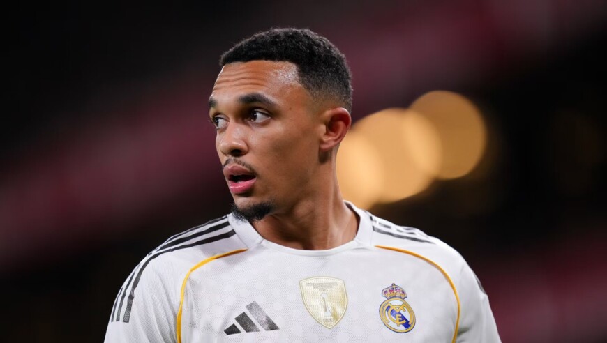 镜报：皇马主帅阿韦洛亚已告知阿诺德，让其今夏离队