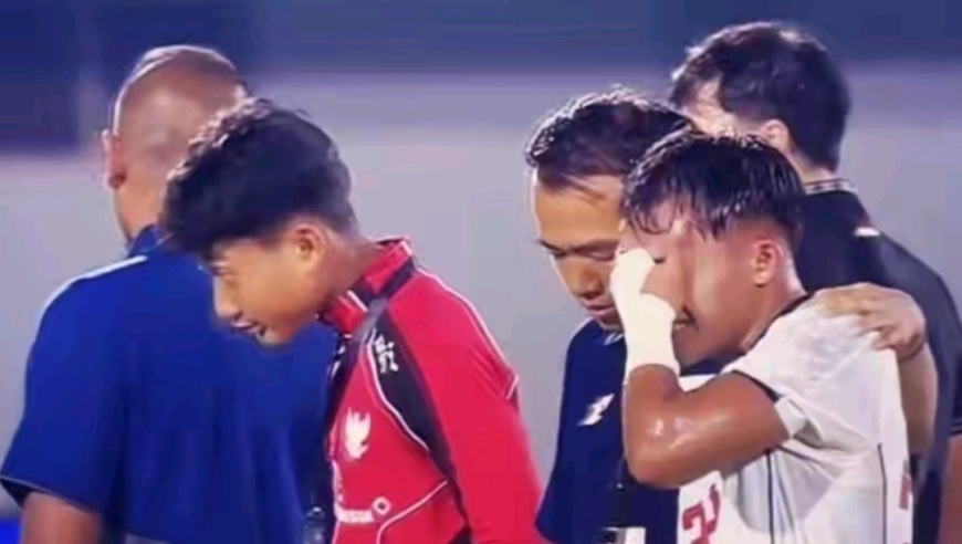 球迷都懵了，U17国足客场制造7-0惨案，对手球员绝望落泪