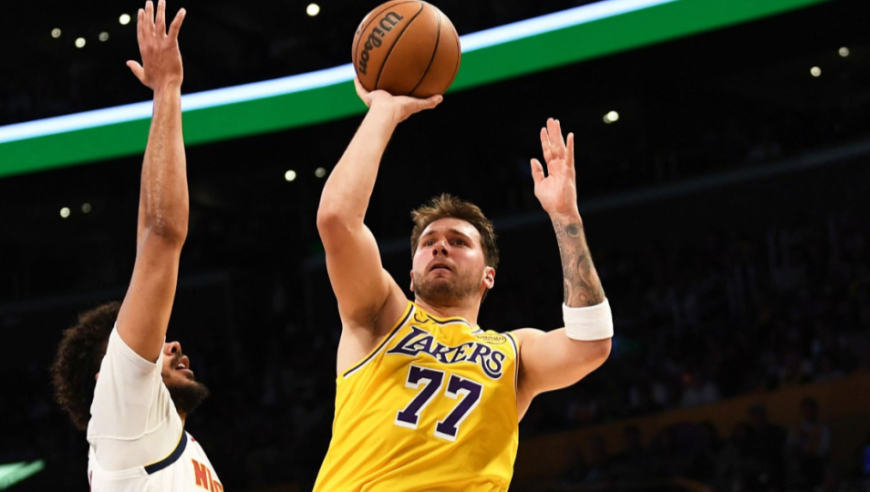 主场卡位战绝杀掘金，湖人赛季最强战重燃争冠雄心 | 外网之声