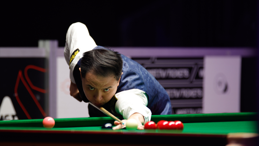 全场最解气一幕 肖国栋霸气翻进超分绿球绝杀 磨王塞尔比生无可恋