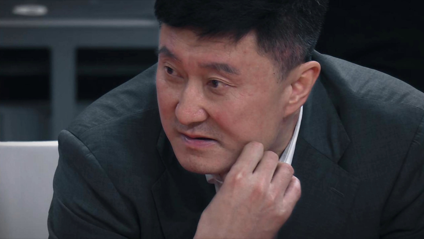 骨折式惨败！广东输上海40分 杜锋无奈的表情说明一切