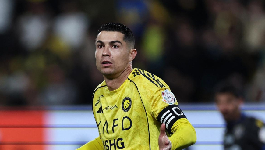 随着比分定格1-0，沙特联榜首易主：C罗的主队豪取5连胜升至第一
