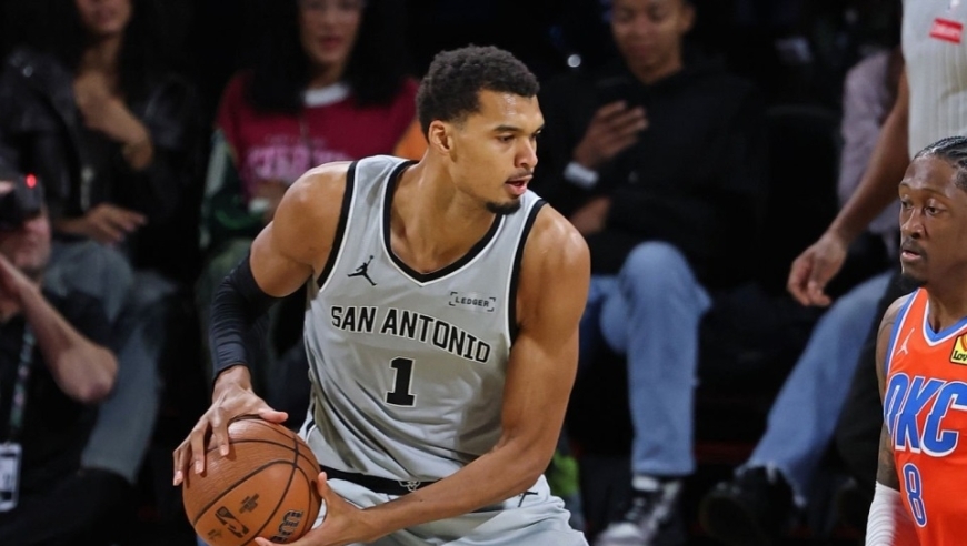 文班亚马复出终结雷霆16连胜！替补轰22分9板2帽 末节15分挺进决赛