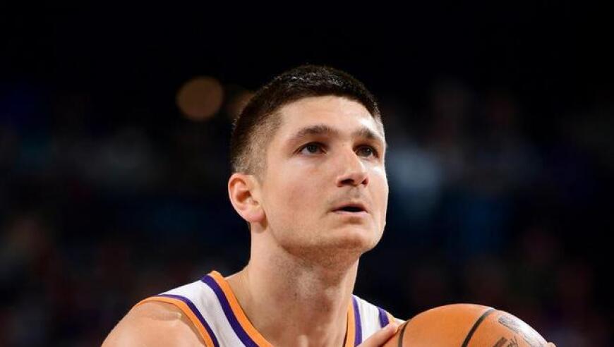 极致小球！勇士制胜10-0逆转 全场狂投55三分+半场37投历史第一