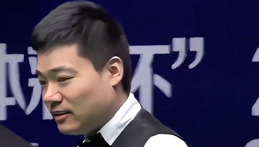 体坛记忆｜ 伯内特神仙斯诺克，丁俊晖神来之笔逆天绝杀，全场观众沸腾