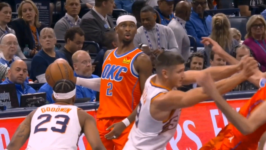 火爆冲突！阿伦发力推倒霍姆格伦被驱逐，亚历山大看懵了