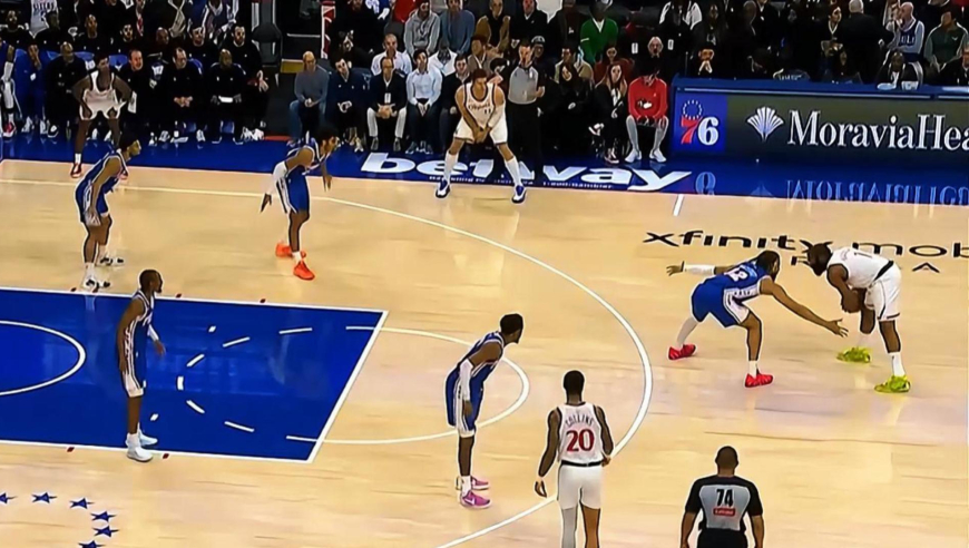 厉害炸了！哈登面对76人首节大爆发单节狂轰17分展现各种得分技巧