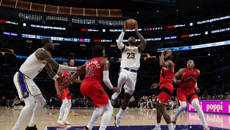 数据帝：詹姆斯创NBA近40年纪录 10中10！湖人中锋一壮举变队史首人