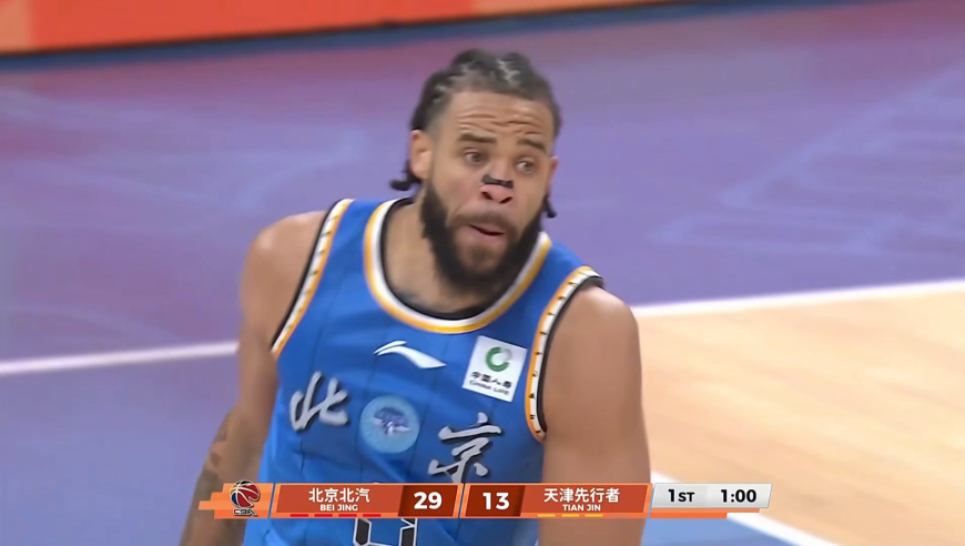 五佳球榜首！麦基弧顶顺下接球双手小折叠暴扣 完全是NBA水准