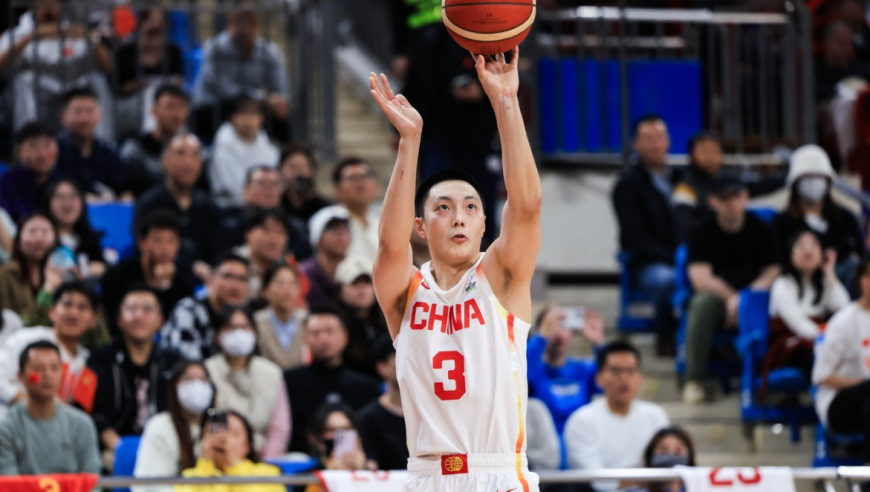 胡明轩14+4+6，程帅澎对飙约旦王牌，中国男篮大胜夺小组头名晋级