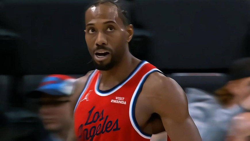 不难的球不进！莱昂纳德连续四次单打硬解得分 但两次罚球却打铁