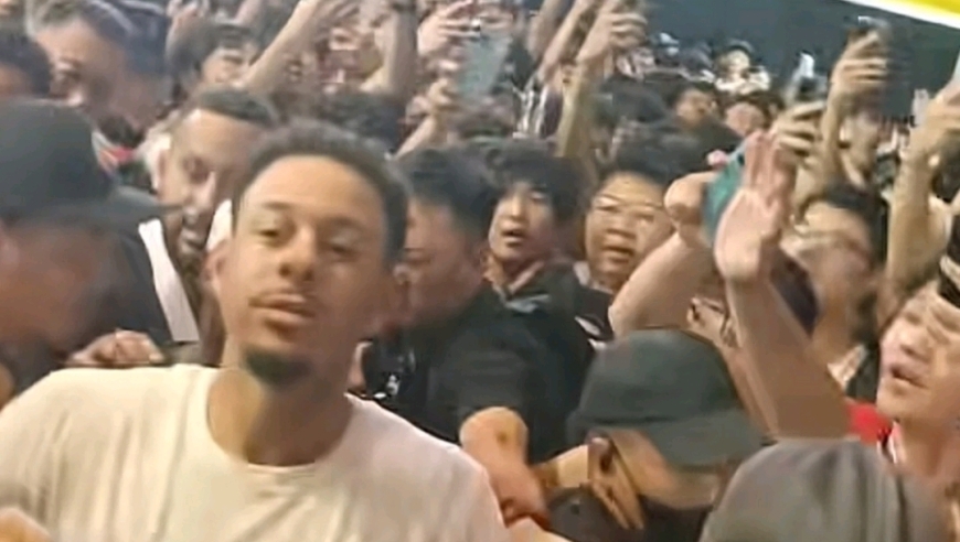 跟着大哥好乘凉，赛斯库里体验巨星待遇，雷霆杰伦威要眼红了