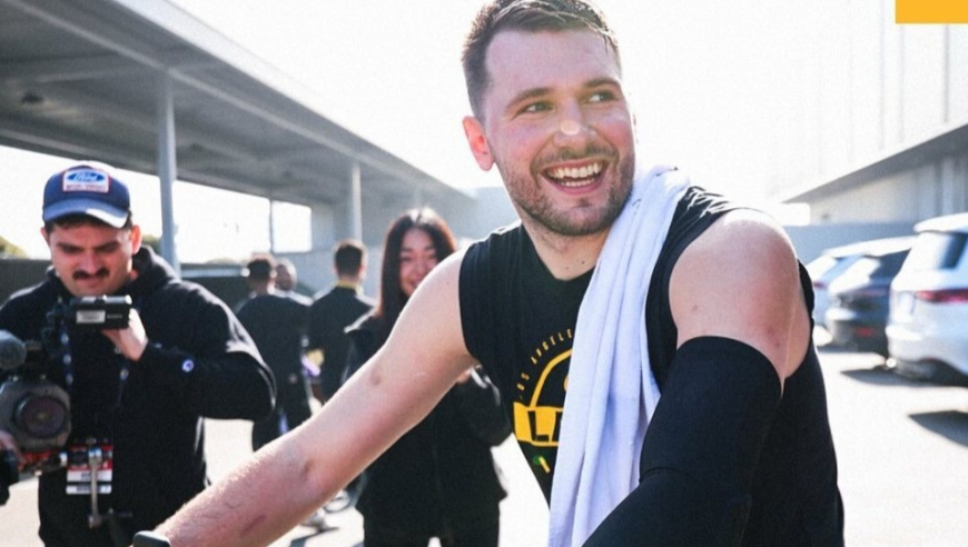 东契奇回应送全队电动自行车：骑最好的肯定是我 海耶斯真得戴个头盔