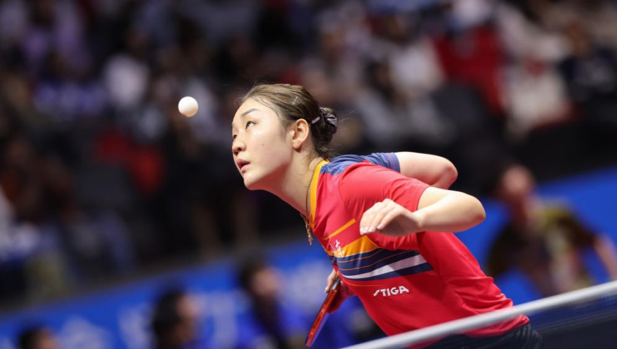 斗智斗勇！陈梦关键分发力胜首局险胜朱雨玲 表情淡定思索不停