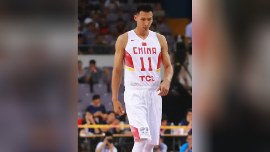 领先20分，韩国主帅大笑嘲讽！易建联周琦郭艾伦率男篮硬核逆转