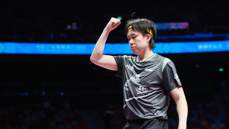 5-10落后也能翻？王楚钦连得7分惊天逆转林高远回放 全场沸腾了