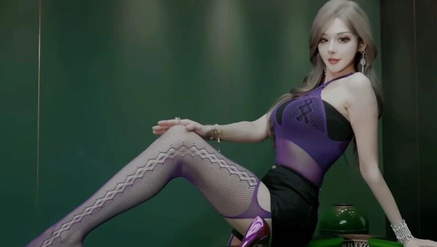 女主播直言擦边要高级，不然吸引的都是屌丝，大哥：这是说我呢？