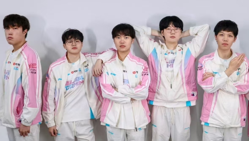 继&ldquo;WBG被BLG零封，Elk发挥引热议&rdquo;后，Uzi说LPL强度低火了：强度不如组排，左手来组排都满头大汗，打LPL这么轻松