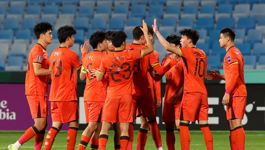 董方卓唱衰U23国足：看不到未来！除了防守一无是处，低级别踢法