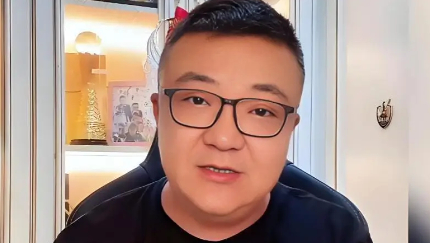 董路炮轰安东尼奥：532是毒药！对球员要求太高，中场累的像孙子