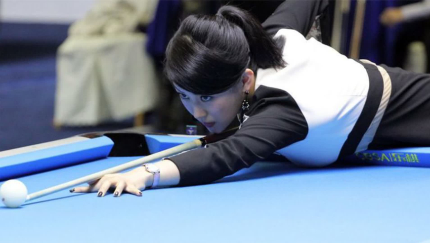 潘晓婷为何还不嫁人？看完她侧身的身姿，网友：这谁人敢娶