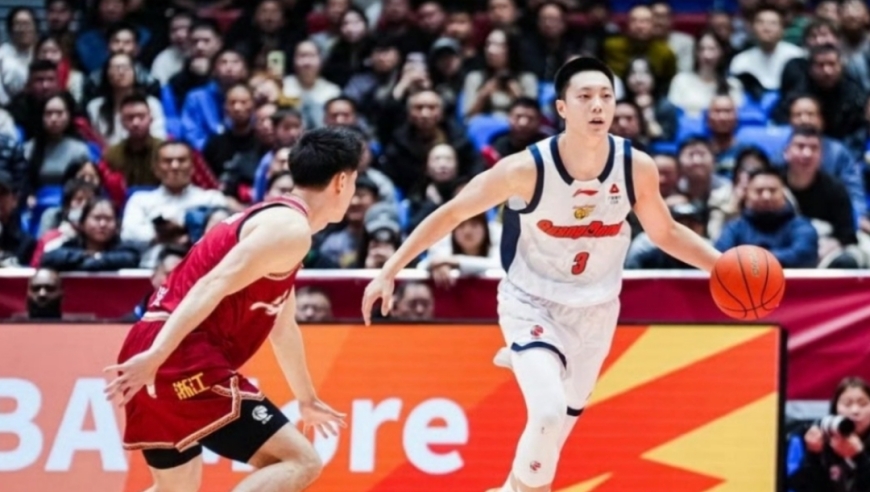 3分险胜，广东掀翻浙江队！杜锋振臂高呼，吴前绝杀失败沮丧离场