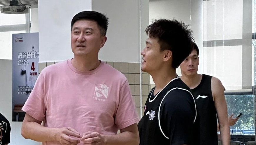 广东男篮最新动态！崔永熙归队合练，赵睿回归任骏飞化身教练！