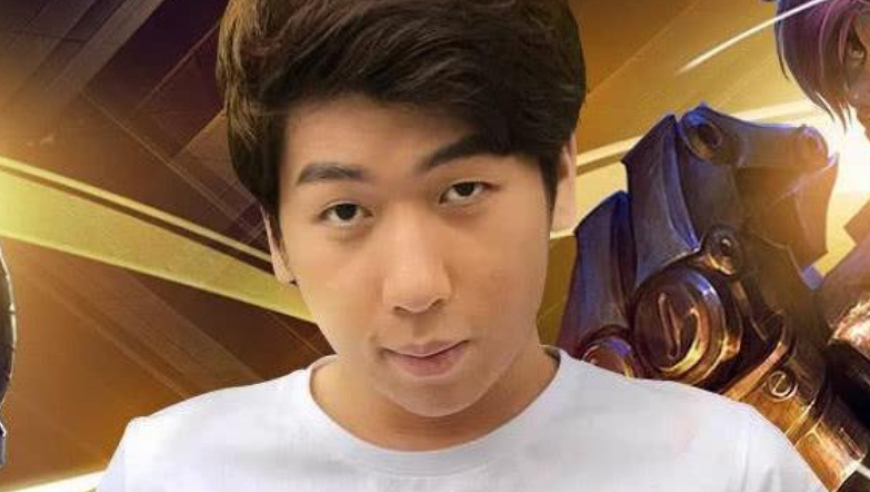 三角洲主播故意毁号引众怒，知名LOL主播却力挺他，直言活该被毁