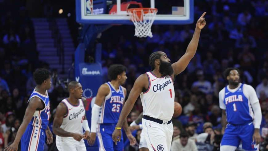 哈登重返费城被狂嘘！单节17分贡献28+6+5 末节6中0连丢绝杀三分