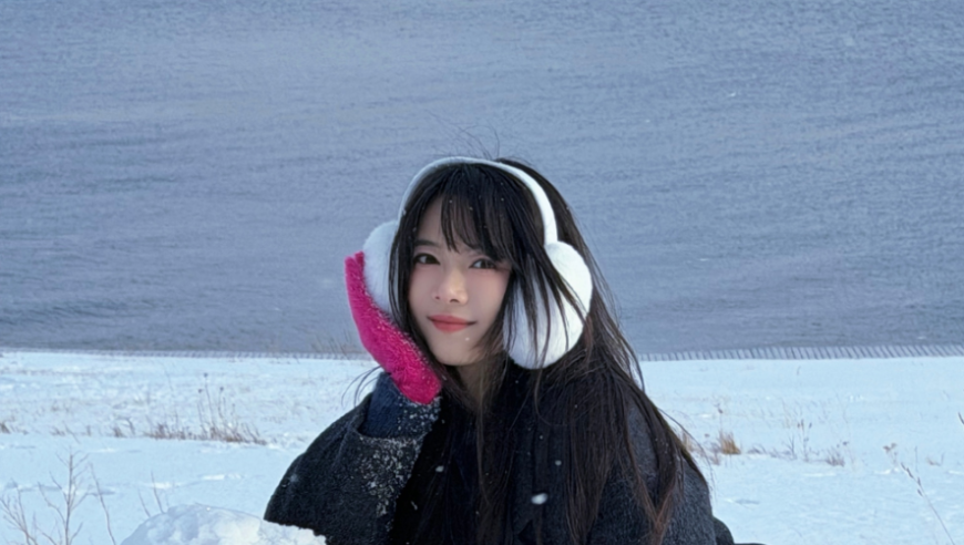 【LPL老婆】骆歆雪地里晒照，初恋感冬日女神