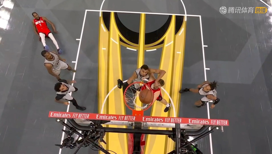 谁说如今联盟软！一日7次恶犯回顾 威少阿门莫兰特凶狠犯规多人垫脚