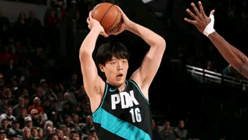 战术板｜全NBA最吃队友的球员？揭秘杨瀚森最大的优点！