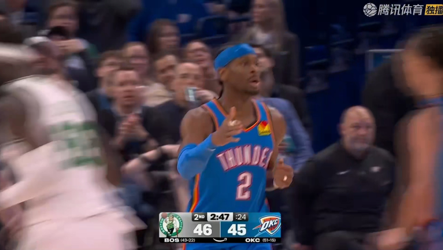 实力依旧强劲！亚历山大弧顶一对一单挑直接撤步三分一击命中