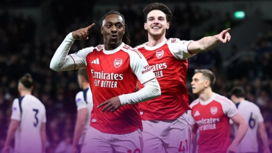 英超-德比双杀！阿森纳4-1热刺多赛1场5分领跑，埃泽、约克雷斯双响