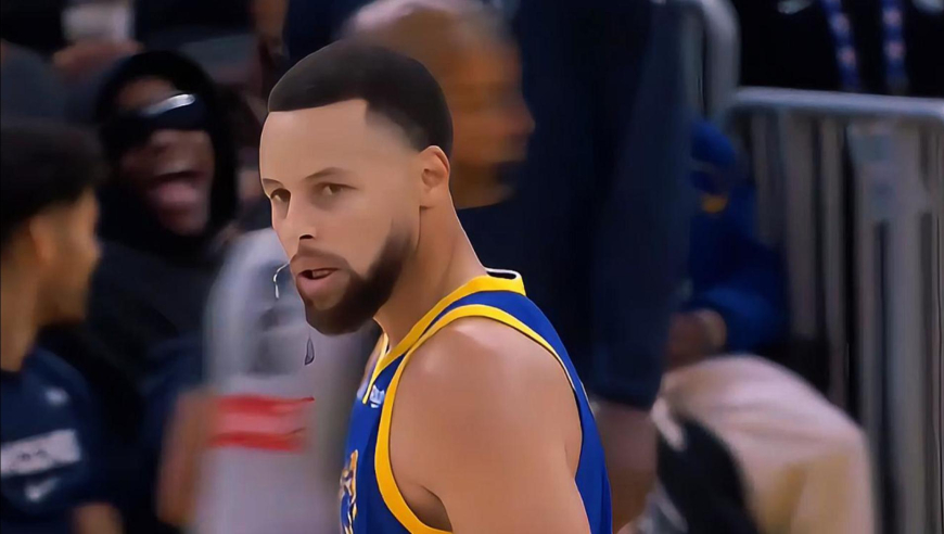 勇三疯来了！库里巴特勒联手助勇士一分钟时间连轰10分反超森林狼