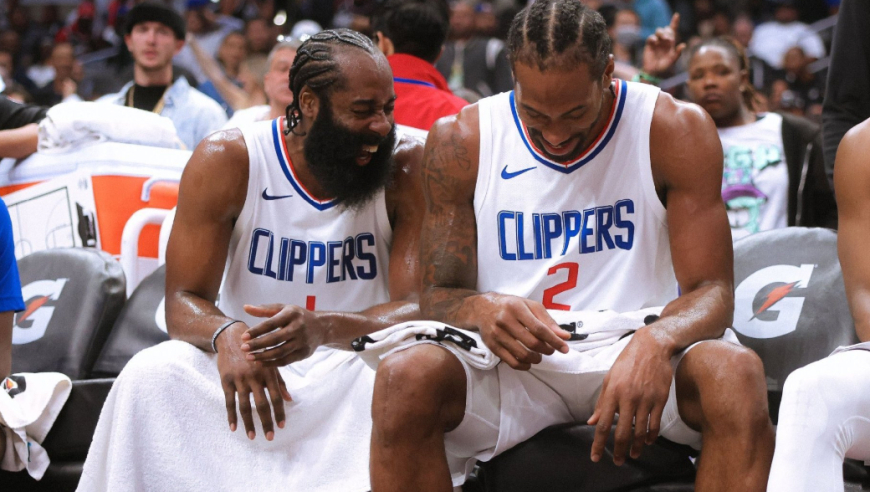 剩2.48亿超级顶薪，却引发公愤！NBA第二个伦纳德出现，你该退役了