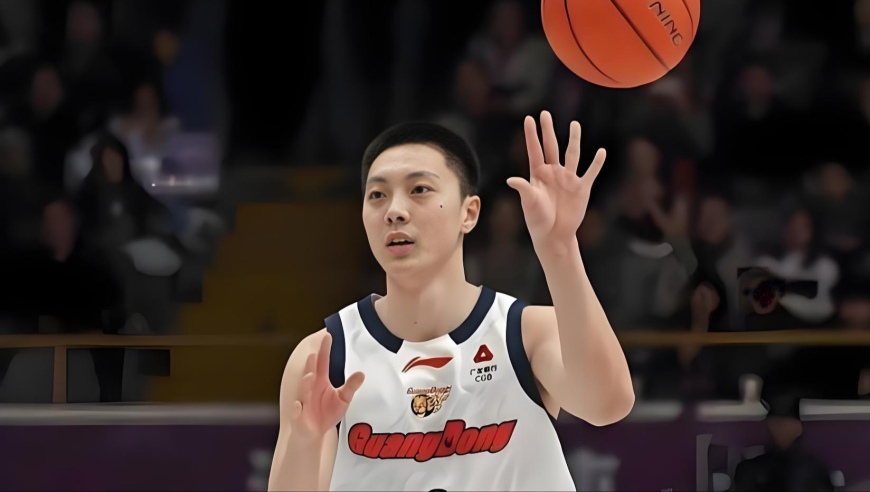 全明星谁还质疑！胡明轩26分集锦 连中三分把客场打成主场